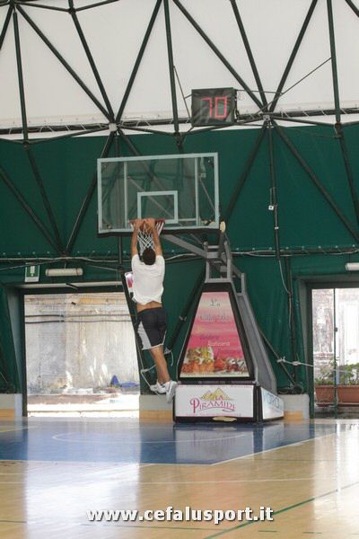 110924 basket 033_tn.jpg